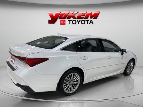 2021 Toyota Avalon Hybrid Limited