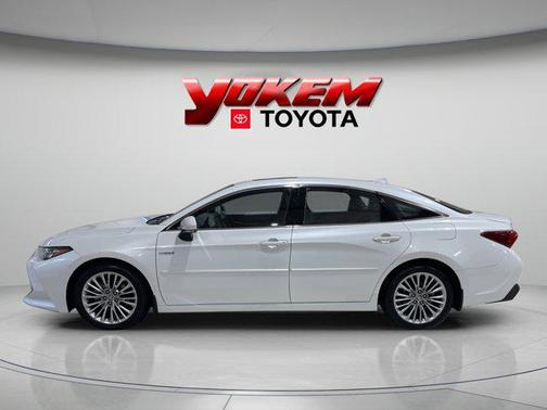 2021 Toyota Avalon Hybrid Limited