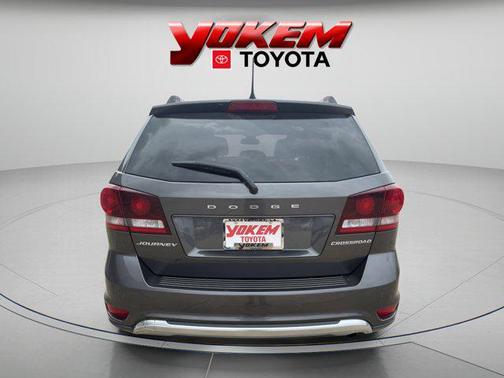 Granite Pearlcoat 2020 Dodge Journey Crossroad