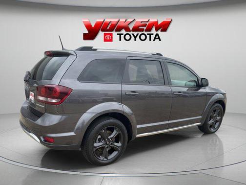 Granite Pearlcoat 2020 Dodge Journey Crossroad