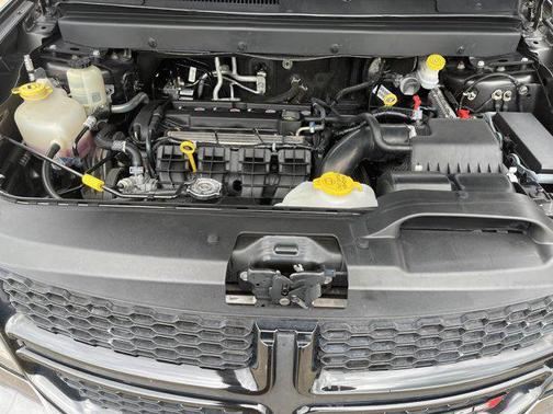 Granite Pearlcoat 2020 Dodge Journey Crossroad