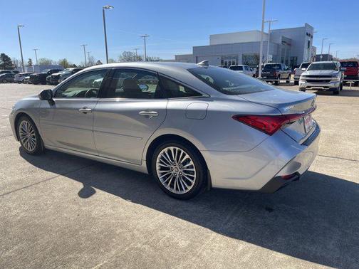 2020 Toyota Avalon Hybrid Limited