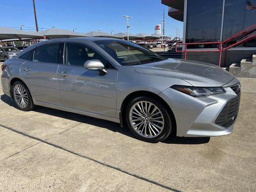 2020 Toyota Avalon Hybrid Limited