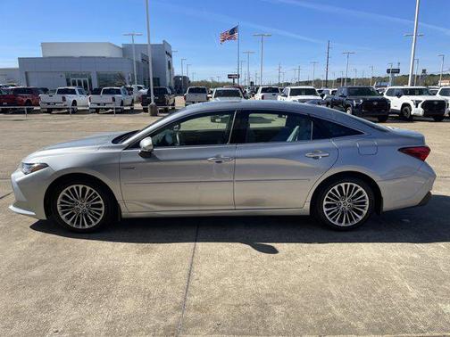 2020 Toyota Avalon Hybrid Limited