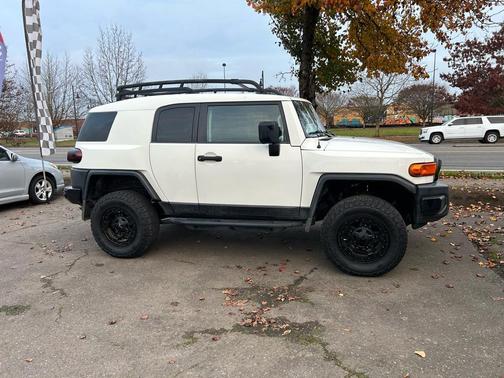 2010 Toyota FJ Cruiser Base