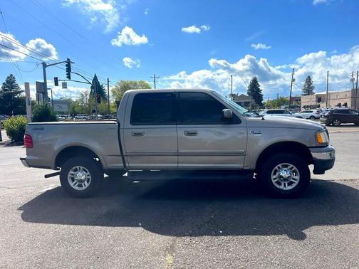 2003 Ford F-150 Lariat SuperCrew