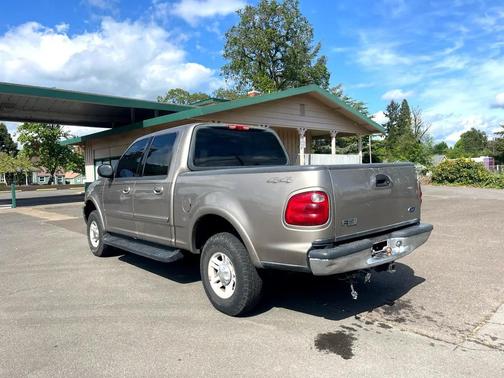 2003 Ford F-150 Lariat SuperCrew