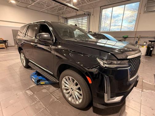 2023 Cadillac Escalade Premium Luxury