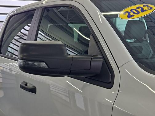 Bright White Clearcoat 2023 RAM 1500 Big Horn