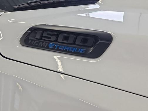 Bright White Clearcoat 2023 RAM 1500 Big Horn