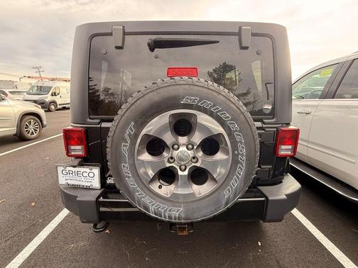 2017 Jeep Wrangler Unlimited Sahara