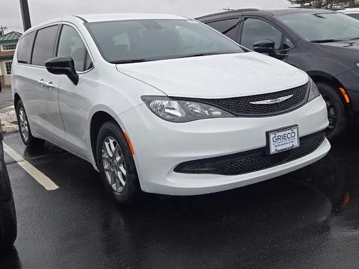 2026 Chrysler Voyager LX