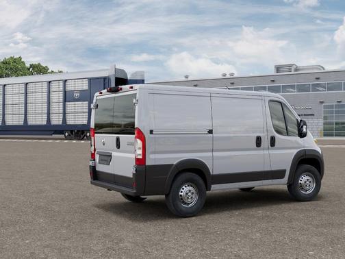 Bright White Clearcoat 2026 RAM ProMaster 1500 Low Roof
