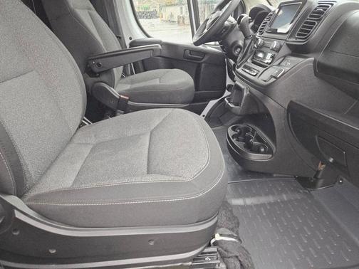 2025 RAM ProMaster 2500 Base