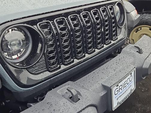 Anvil Clearcoat 2026 Jeep Wrangler Sport