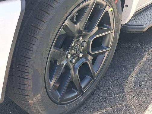 Bright White Clearcoat 2026 RAM 1500 Laramie