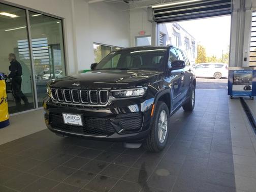 2025 Jeep Grand Cherokee Laredo X