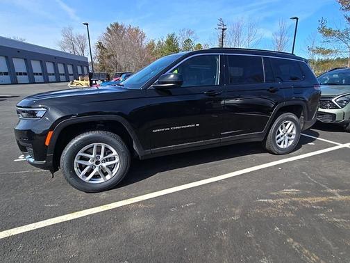 Diamond Black 2026 Jeep Grand Cherokee L Laredo