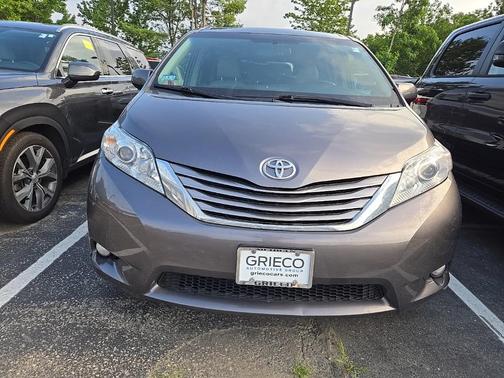 2015 Toyota Sienna XLE