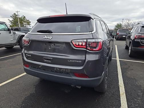 Granite Crystal Clearcoat Metallic 2022 Jeep Compass Limited