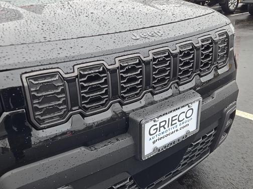 2026 Jeep Cherokee LAREDO/LIMITED