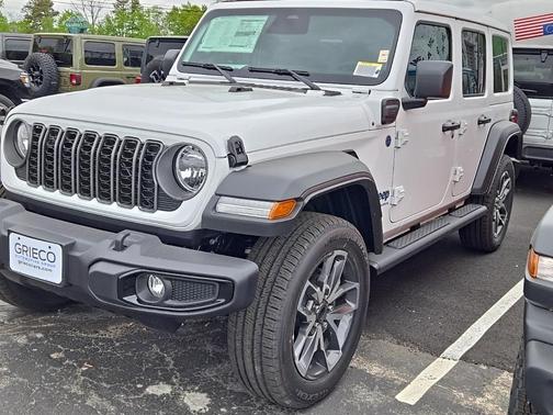 2025 Jeep Wrangler 4xe Sport
