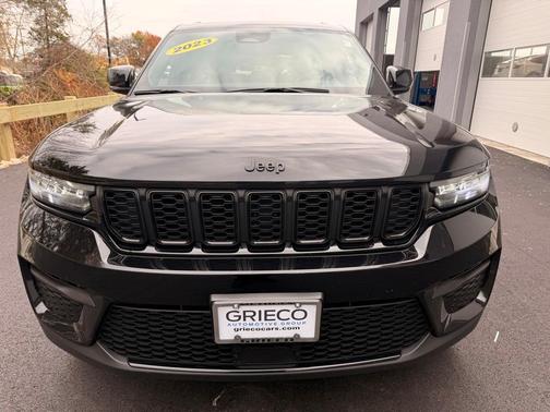 2023 Jeep Grand Cherokee Altitude