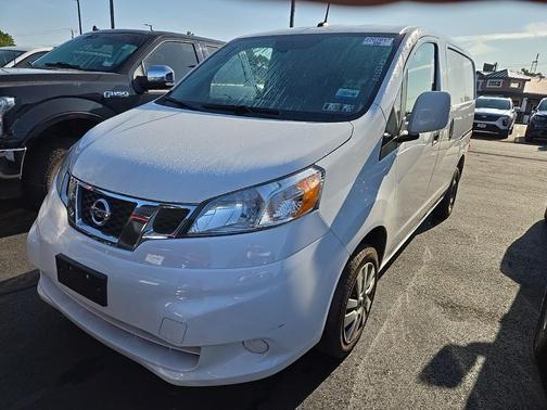 2020 Nissan NV200 SV