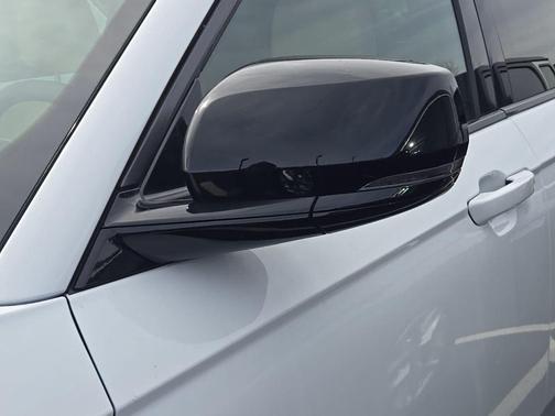 Bright White Clearcoat 2026 Jeep Grand Cherokee Limited