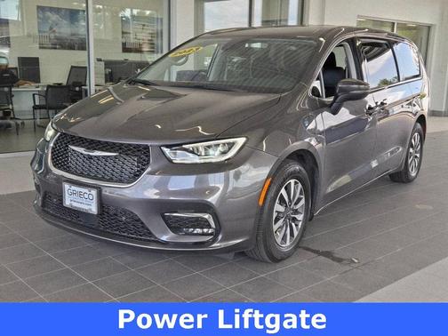 2023 Chrysler Pacifica Hybrid Touring L