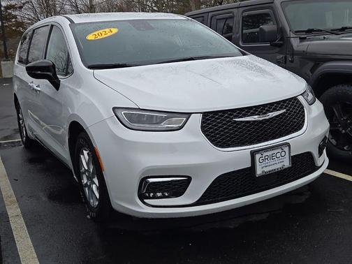 2024 Chrysler Pacifica Touring-L