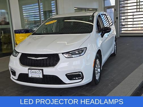 2024 Chrysler Pacifica Touring-L