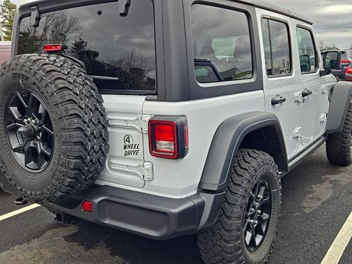 Bright White Clearcoat 2025 Jeep Wrangler 4xe Sport