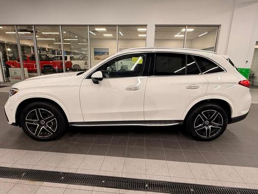 2023 Mercedes-Benz GLC 300 Base 4MATIC
