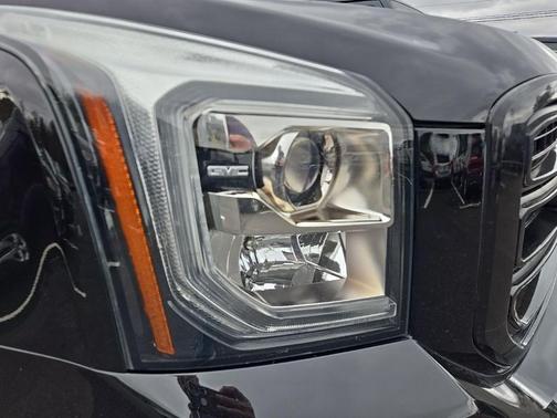 Onyx Black 2019 GMC Yukon SLT Standard Edition