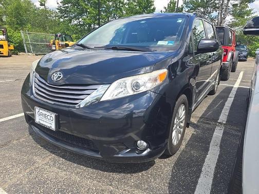 2017 Toyota Sienna L