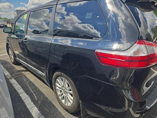 2017 Toyota Sienna L