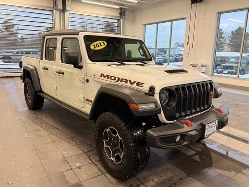 2023 Jeep Gladiator Mojave