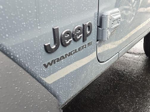 Anvil Clearcoat 2026 Jeep Wrangler Sport