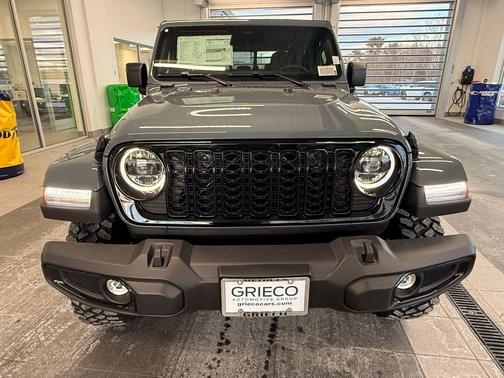 2026 Jeep Gladiator Sport