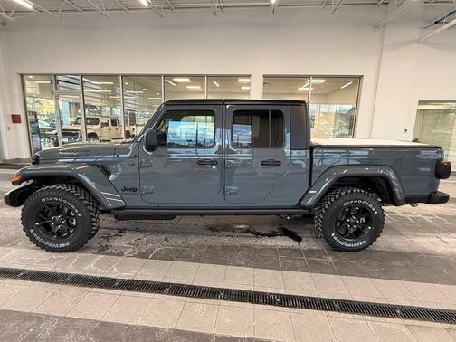 2026 Jeep Gladiator Sport