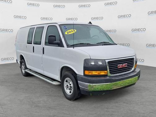 2023 GMC Savana 2500 Work Van