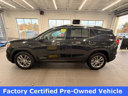 2024 GMC Terrain SLT