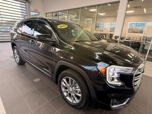 2024 GMC Terrain SLT