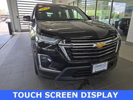 2022 Chevrolet Traverse LT Cloth