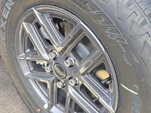 Black Clearcoat 2026 Jeep Wrangler Sport