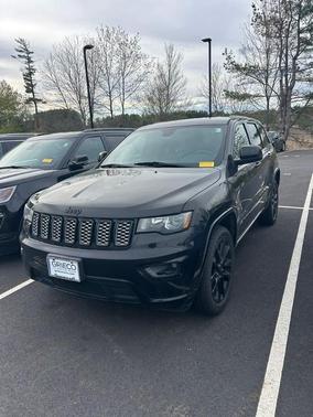 Diamond Black 2018 Jeep Grand Cherokee Altitude