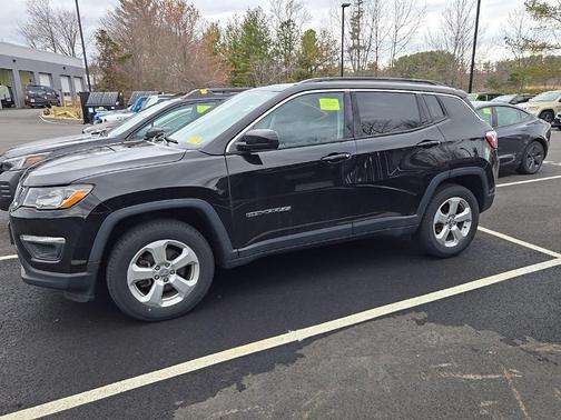 Diamond Black 2019 Jeep Compass Latitude