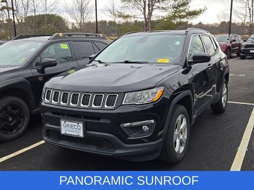 Diamond Black 2019 Jeep Compass Latitude