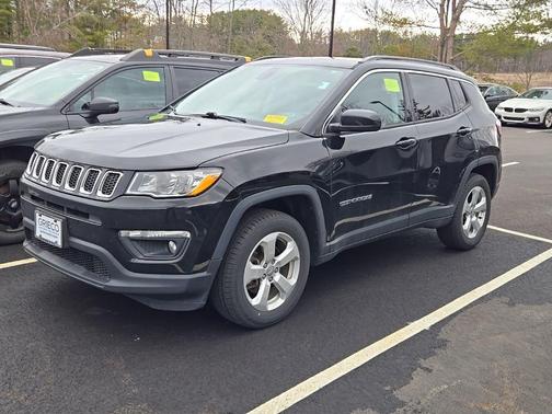 Diamond Black 2019 Jeep Compass Latitude